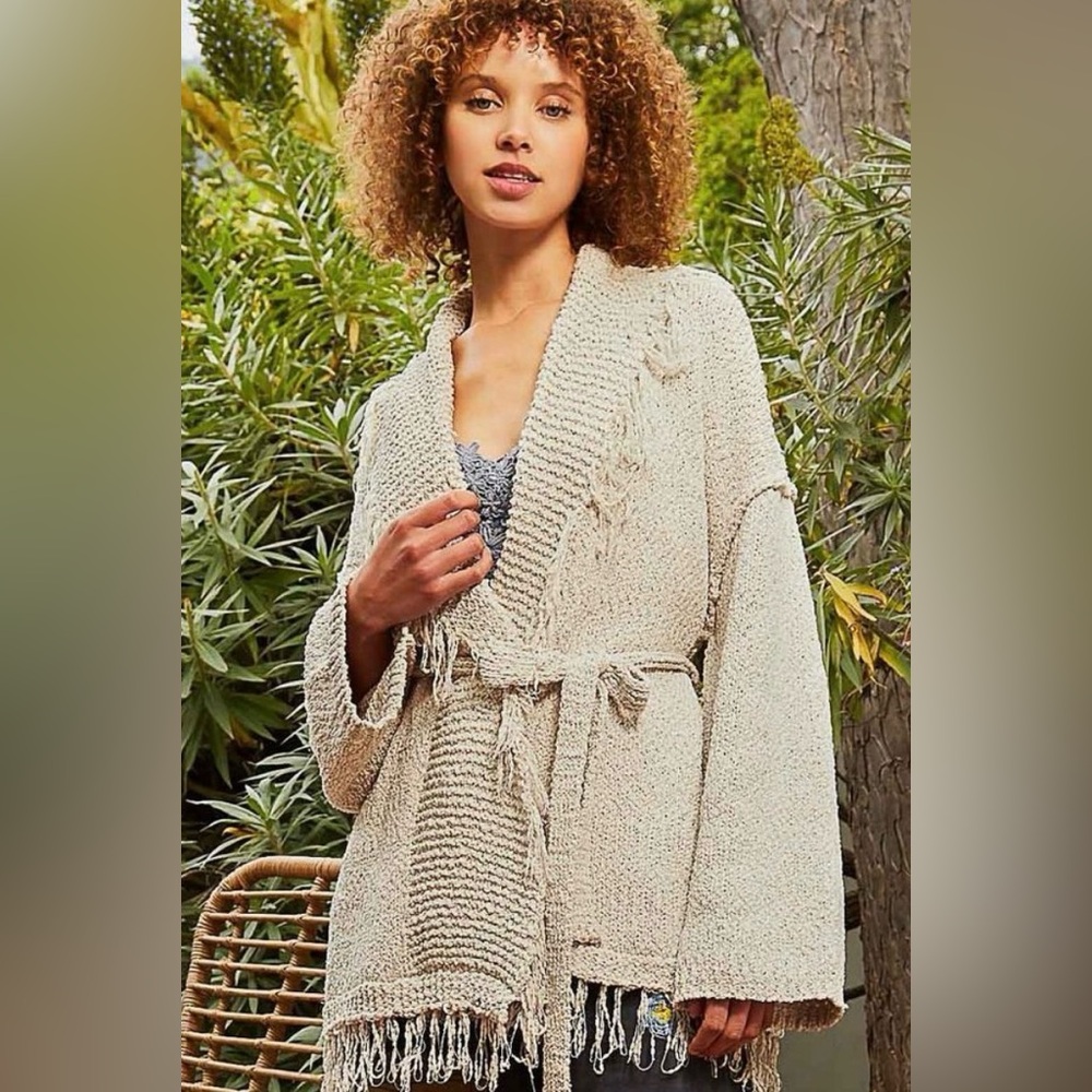 🌷NWOT ‘POL’ Cream Tie-Belt Cardigan